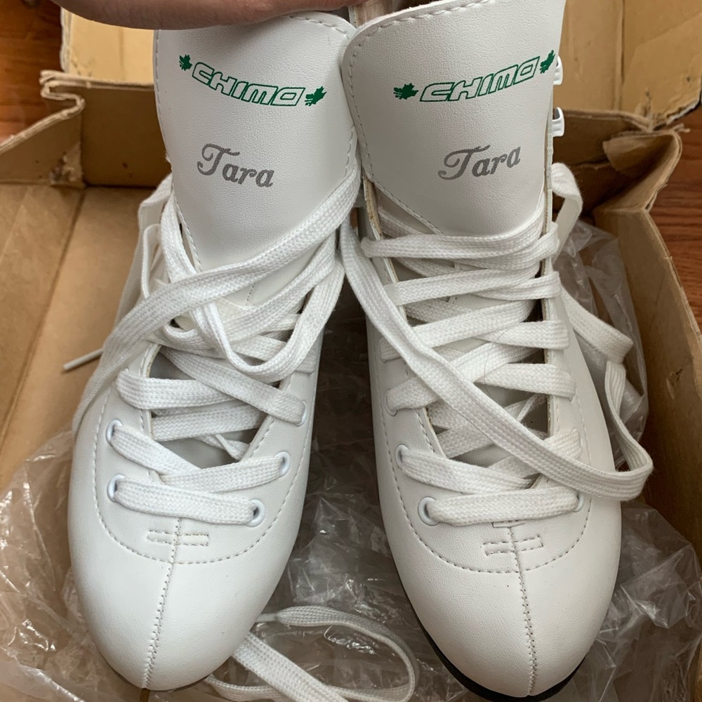 Figure Skates